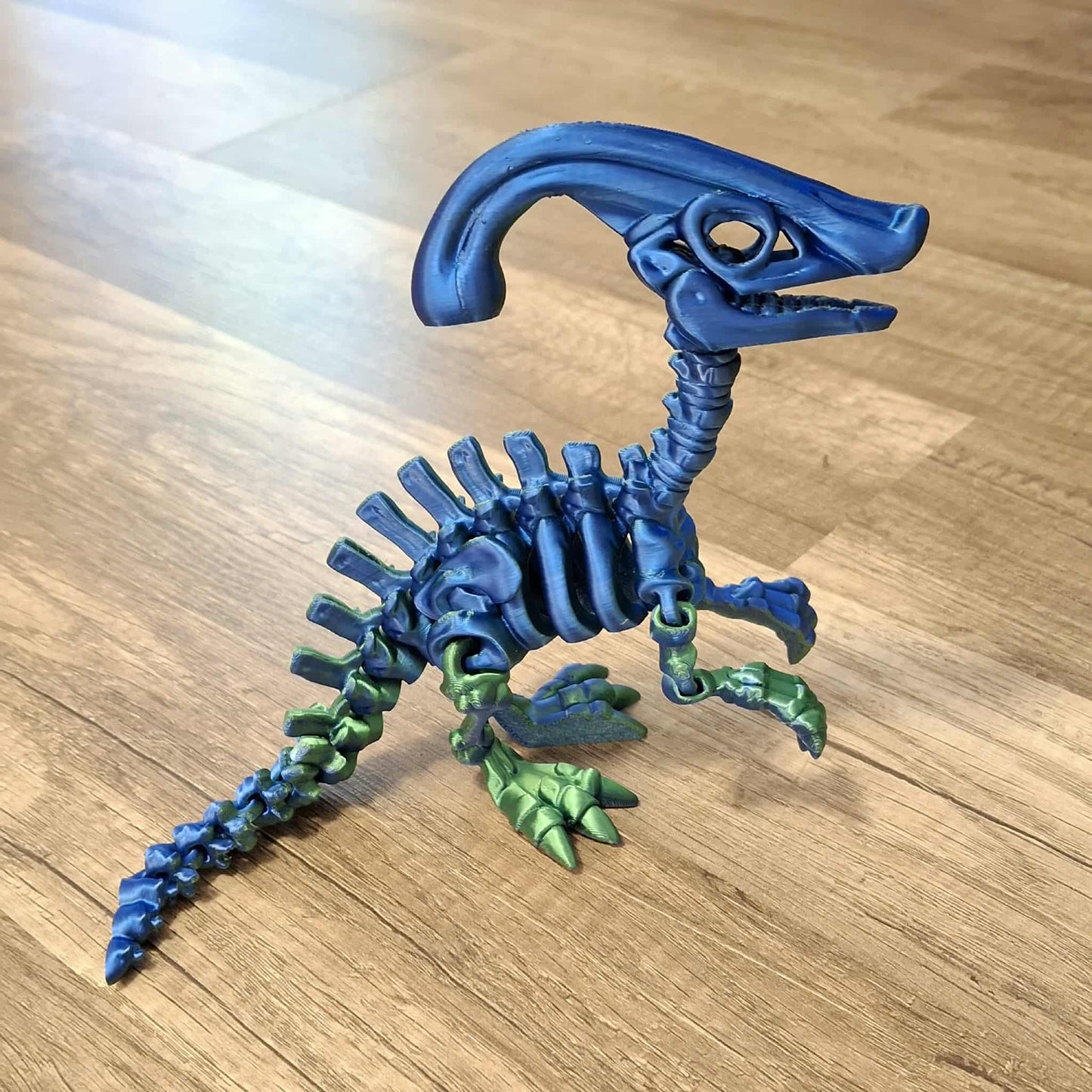 3D printed articulated Great White Shark toy with moveable fins and flexible body, handmade ocean animal figure.