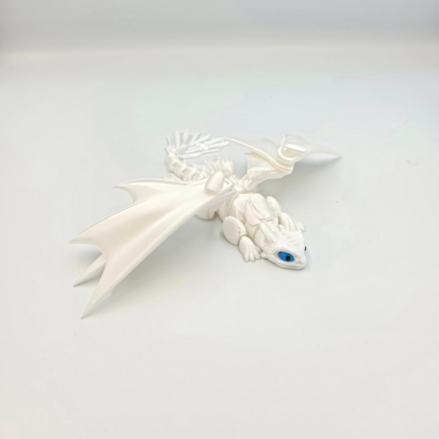 Toothless/Light Fury